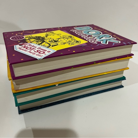 Lot of Dork Diaries Hard Cover Books 2, 3, 3 1/2, OMG! by Rachel Renee Russell - Picture 5 of 6